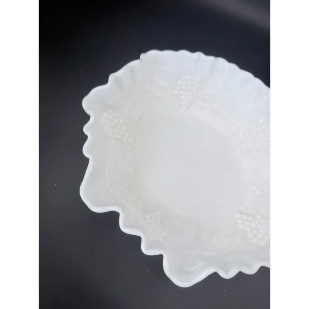 Vintage Westmoreland Paneled Grape Milk Glass 8.5in Ruffled Serving Bowl
